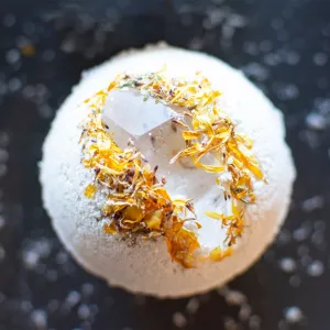 CBD Bath Bomb with Crystal: 100mg