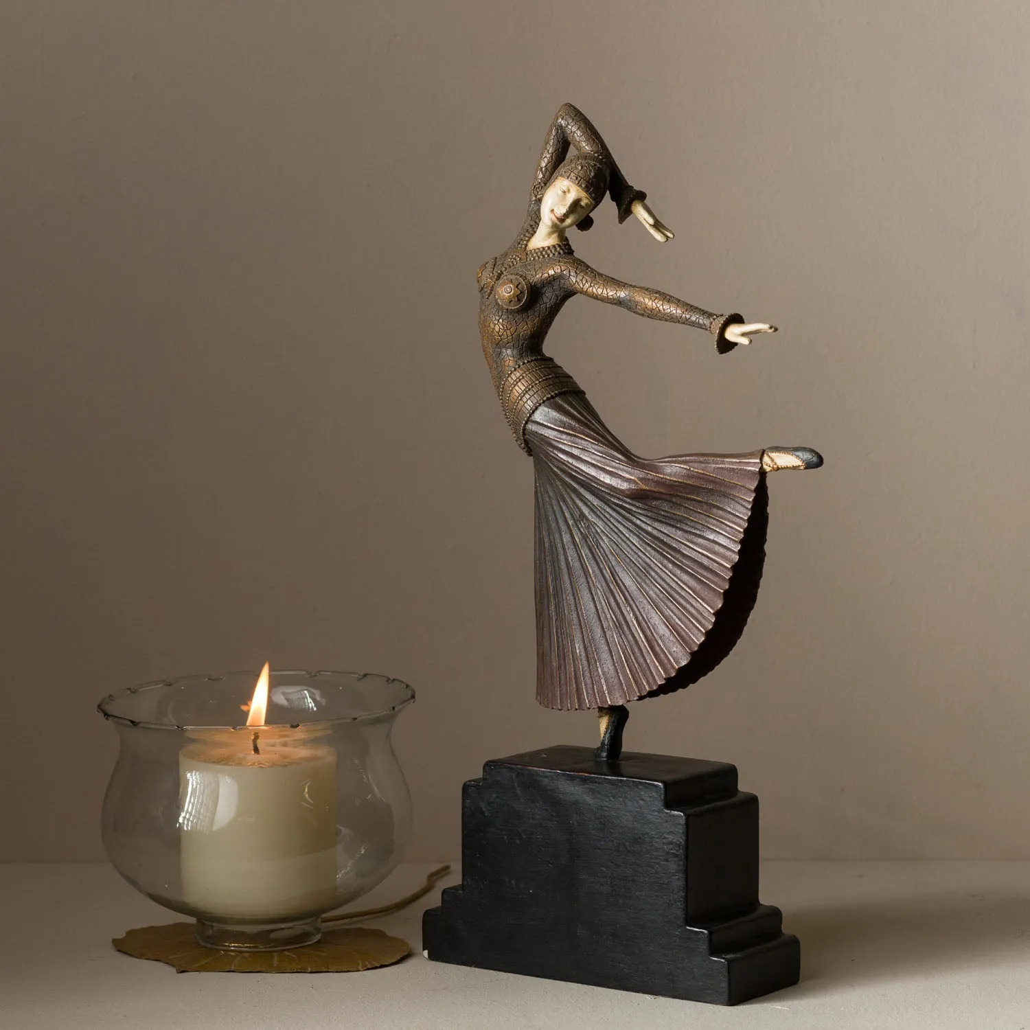 KITTY DECO FIGURE