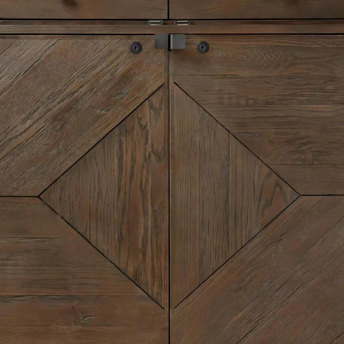 Monterey Bar Cabinet | Wine Enthusiast | 3370403K
