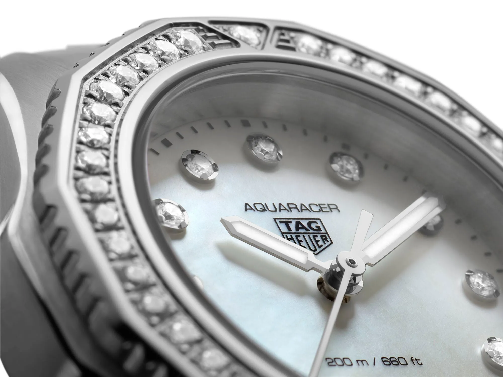TH Watch Aquaracer ProFSsional 2